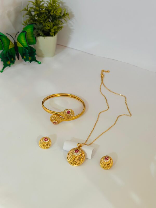 Royal Bloom Jewellery Set - Image 3
