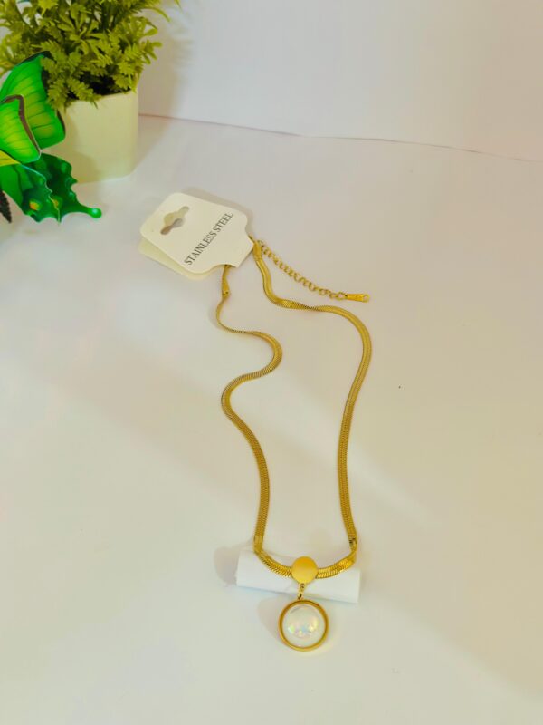 Elegant Pearl Pendant Necklace - Image 3